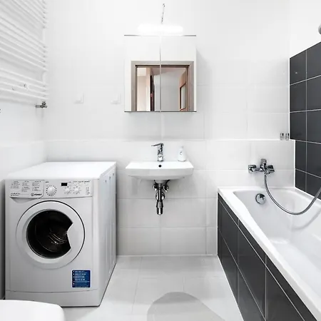 Super Apart Dywizjonu 303 175/58 Daire Varşova