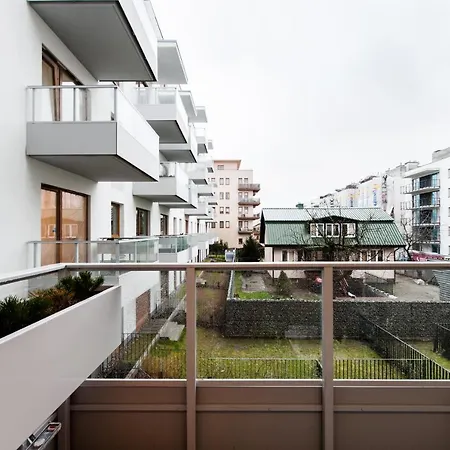 Super Apart Dywizjonu 303 175/58 Daire *